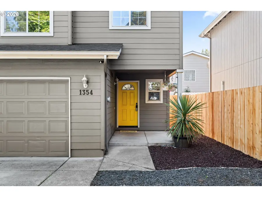 1354 Skipper Ave, Eugene, OR 97404 - #3