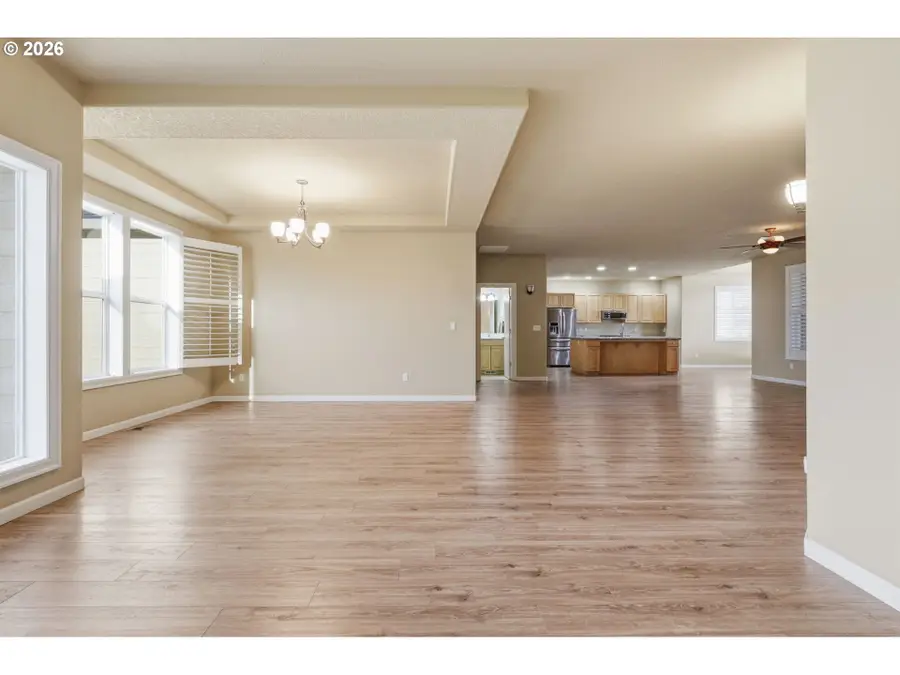 1803 E Gaither Ave, La Center, WA 98629 - Image #3