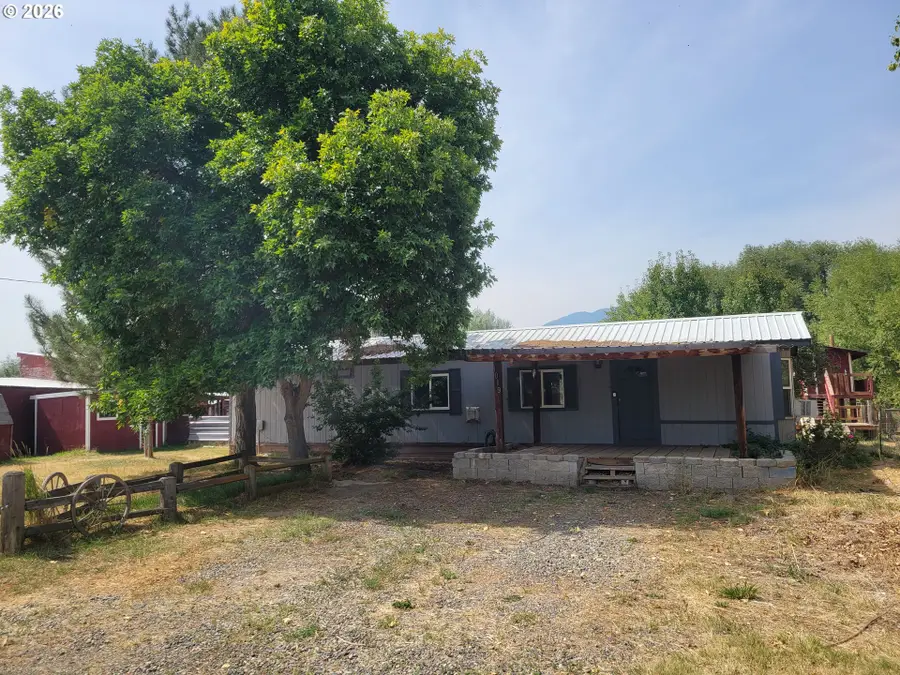1019 Olson St, Haines, OR 97833 - #2