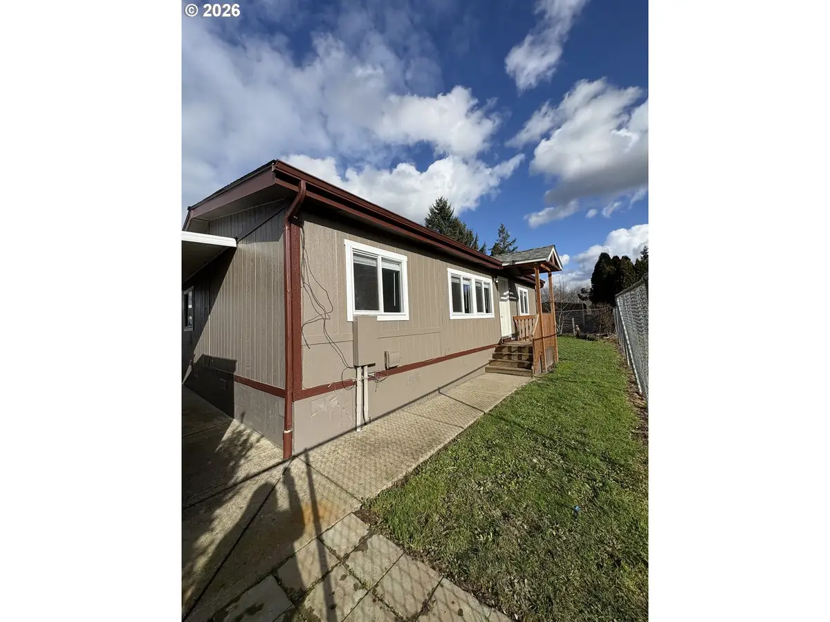 4792 NE Wyoming Cir, Salem, OR 97305 - Image #1