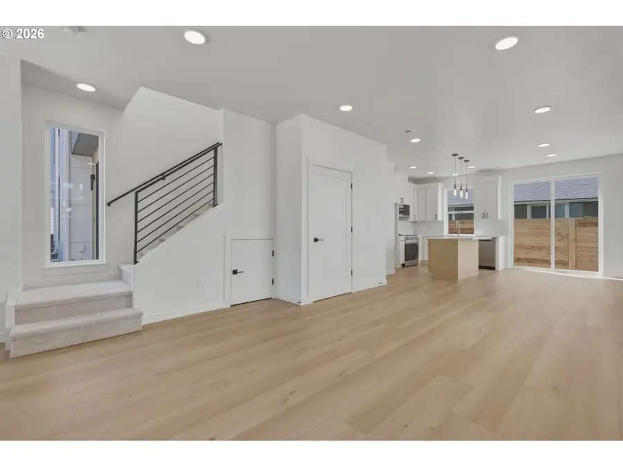 9421 N Macrum Ave, Portland, OR 97203 - #3