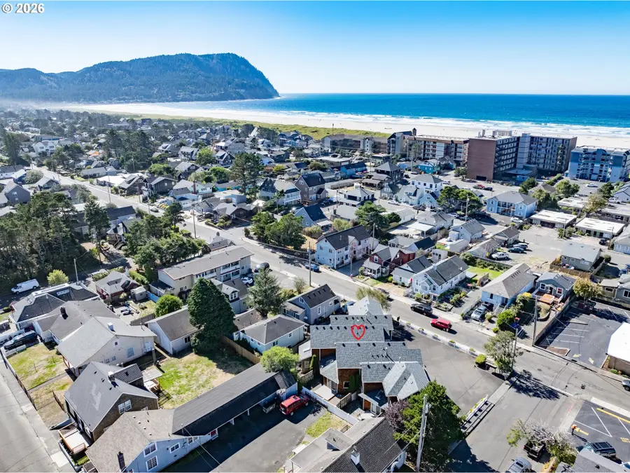 305 Avenue C, Seaside, OR 97138 - #2