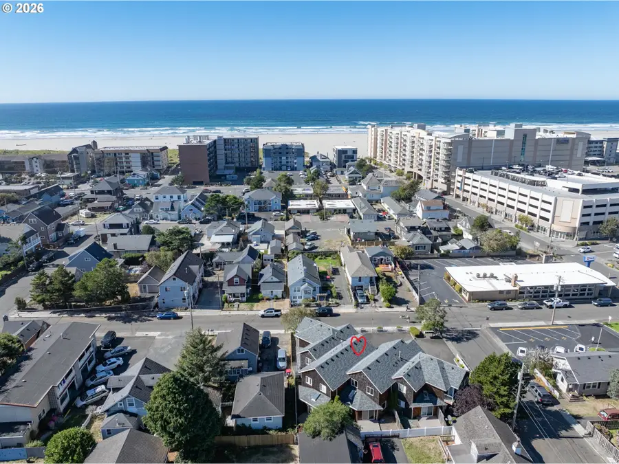 305 Avenue C, Seaside, OR 97138 - #3