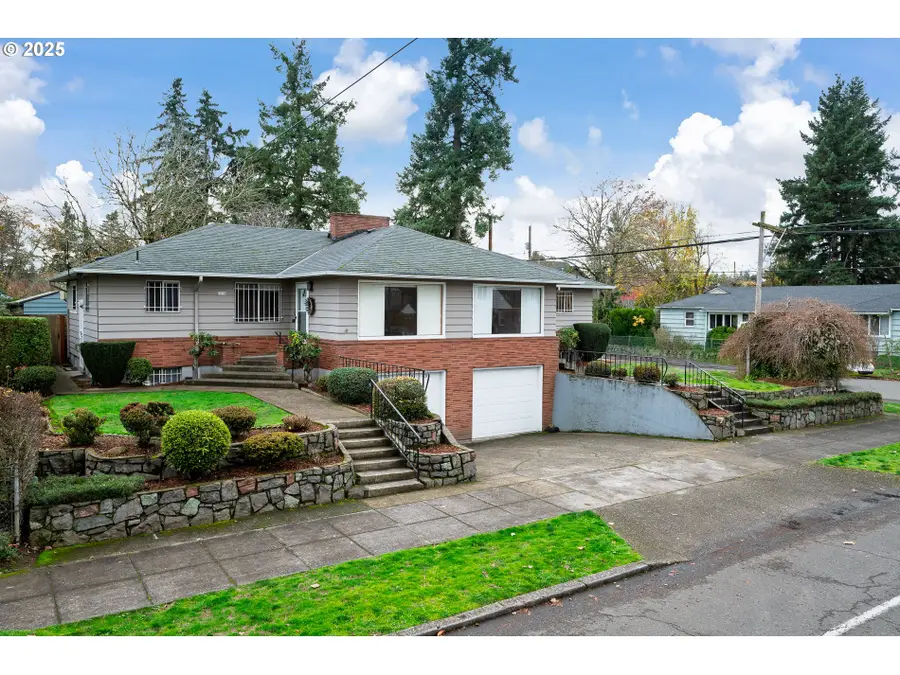 6208 SE Woodstock Blvd, Portland, OR 97206 - Image #3