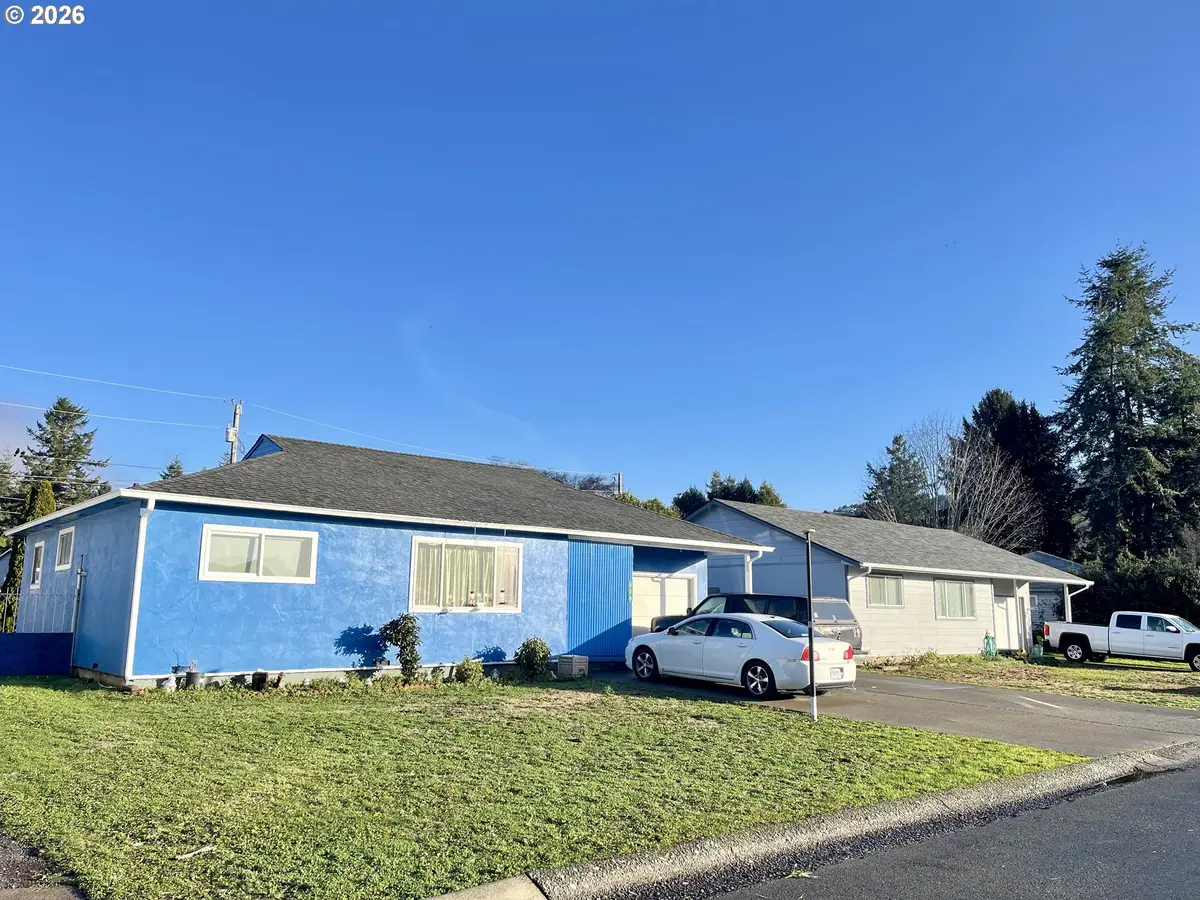 328 Spruce Dr. Dr, Brookings, OR 97415 - #1