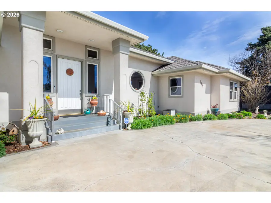 148 Rio Senda St, Umatilla, OR 97882 - #2