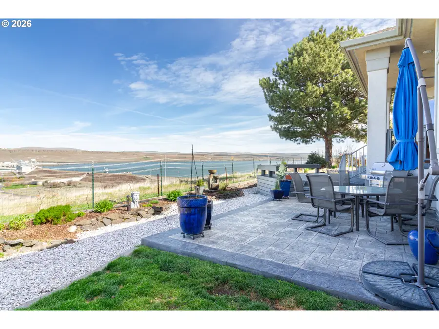 148 Rio Senda St, Umatilla, OR 97882 - #3