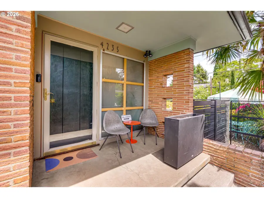 4235 SE Woodward St, Portland, OR 97206 - #2