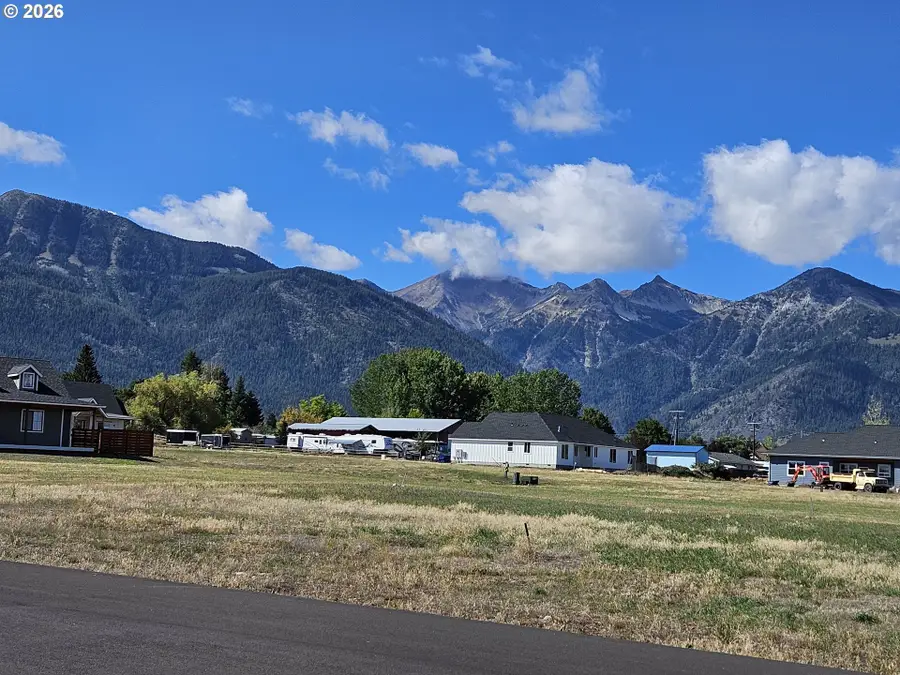 702 N Simeon St, Joseph, OR 97846 - Image #3