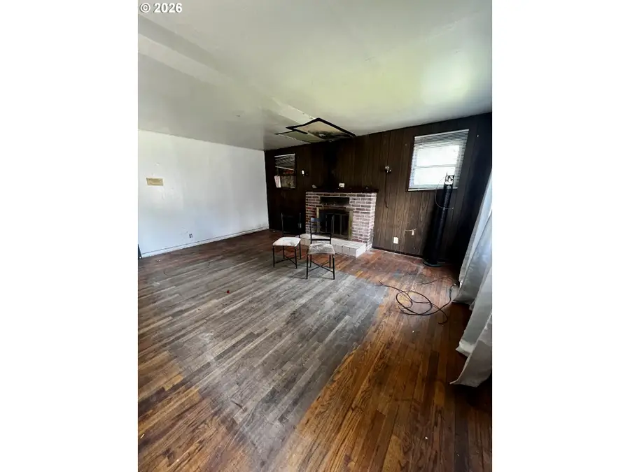 1215 NE Irvine St, McMinnville, OR 97128 - #3