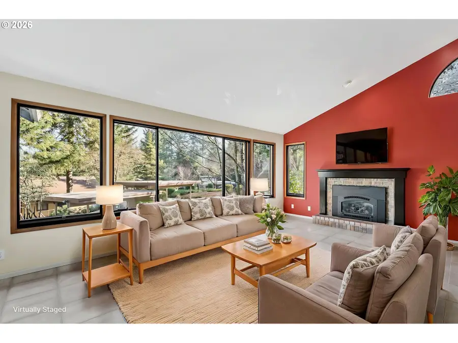 3899 Colony Oaks Dr, Eugene, OR 97405 - Image #3