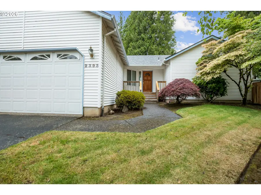2393 SW 1st St, Gresham, OR 97080 - #2
