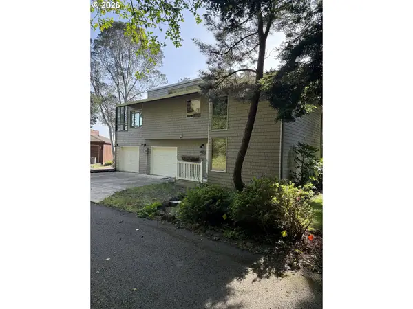 1253 NE East Lagoon Dr, LincolnCity, OR 97367