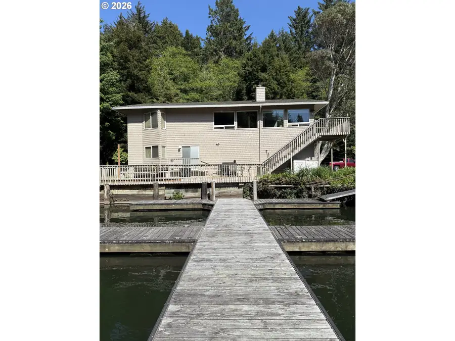 1253 NE East Lagoon Dr, Lincoln City, OR 97367 - #3