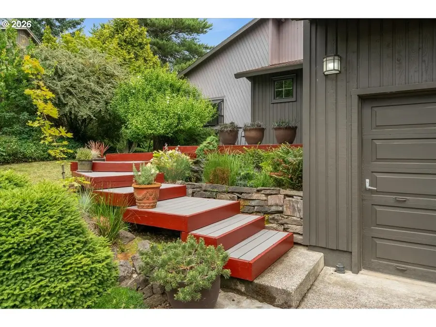 11828 SE Knee Ct, Northwest Clackamas, OR 97086 - #2