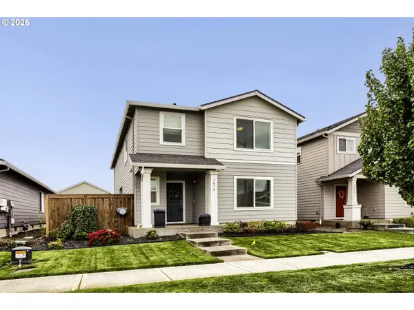 1870 Smith Dr, Woodburn, OR 97071