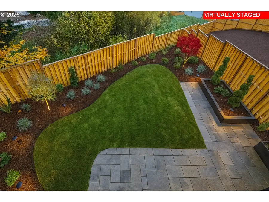 17570 SW Steens Ln, Beaverton, OR 97007 - Image #2