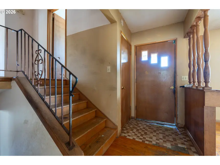 11830 NE Fremont St, Portland, OR 97220 - #3