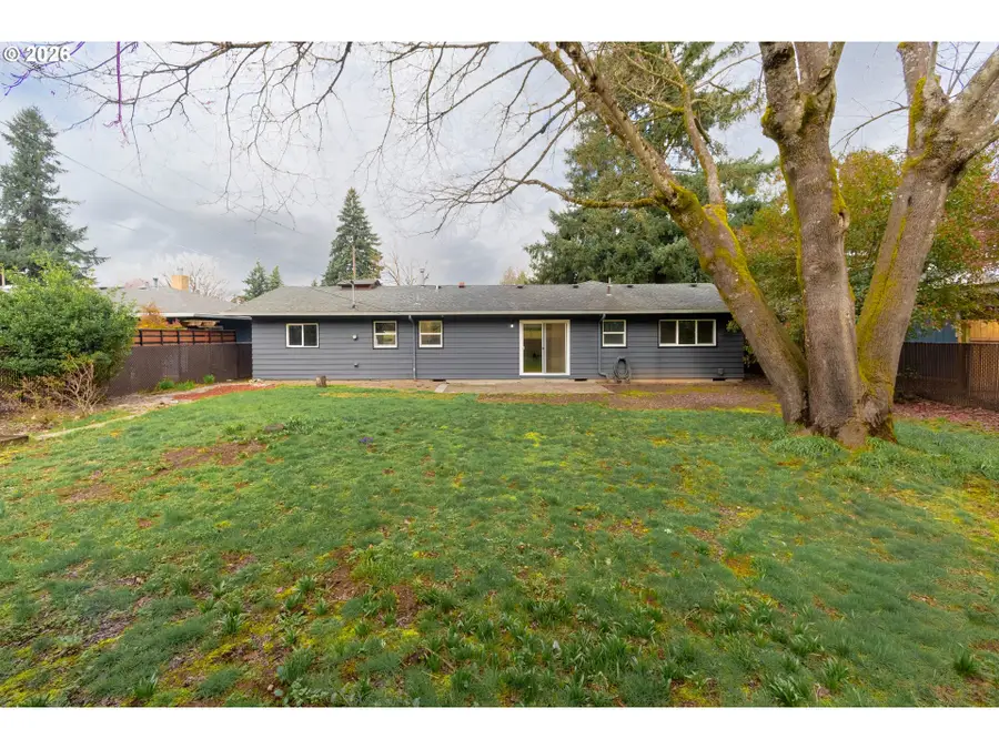 15452 SE Bush St, Portland, OR 97236 - #2
