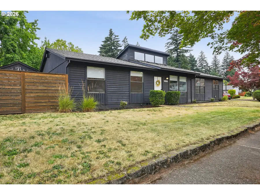 1611 NW Angeline Ct, Gresham, OR 97030 - #2