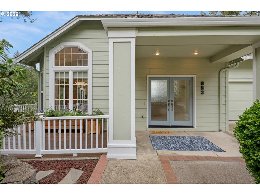 653 Brookside Dr, Eugene, OR 97405 - #3