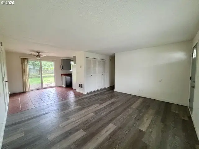 1940 Willow St, Florence, OR 97439 - Image #3