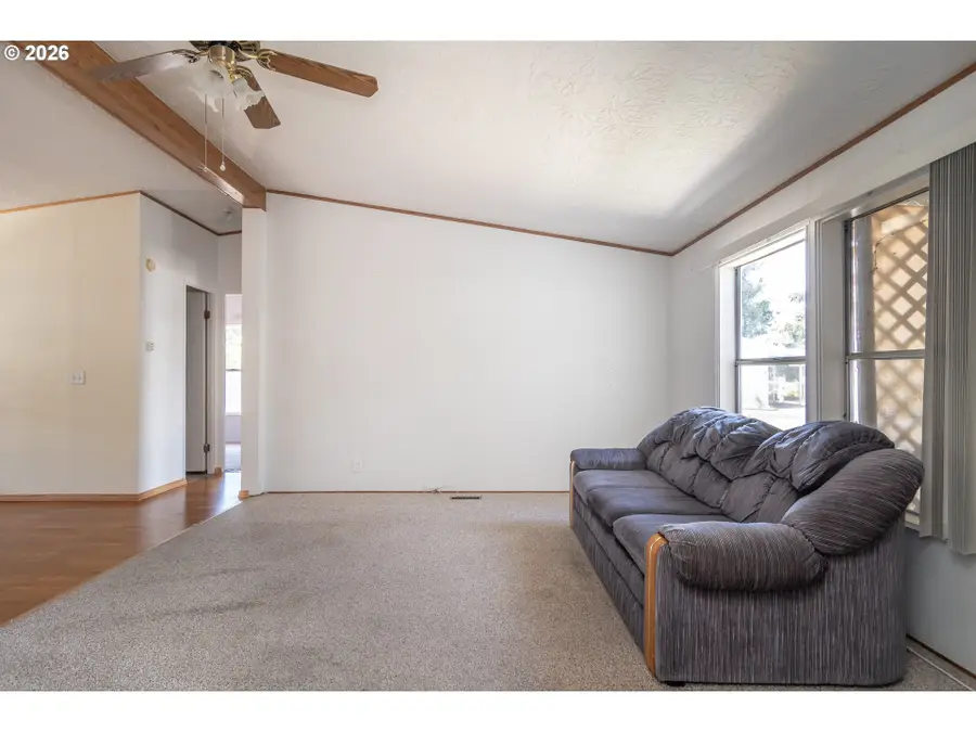 190 Twin Oaks Loop, Winston, OR 97496 - #3