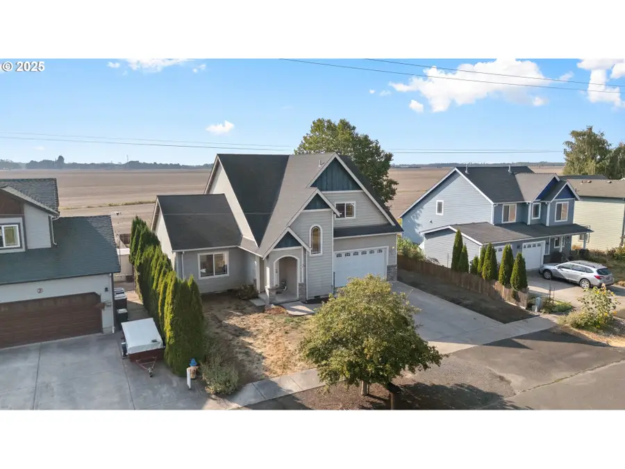 1385 W 5th St, Halsey, OR 97348 - Image #2