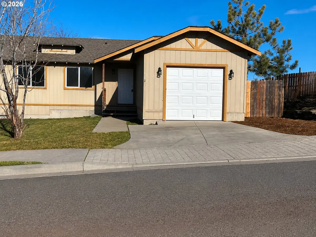 402 SE Carmen Way, Madras, OR 97741 - #1