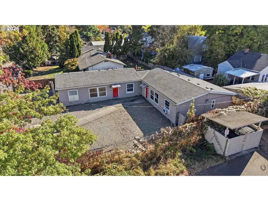 8240 SE Kelly St, Portland, OR 97266 - #3