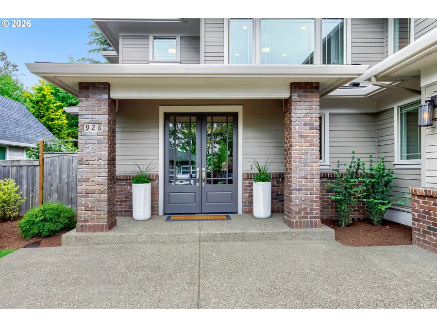 928 Cedar St, Lake Oswego, OR 97034 - #3