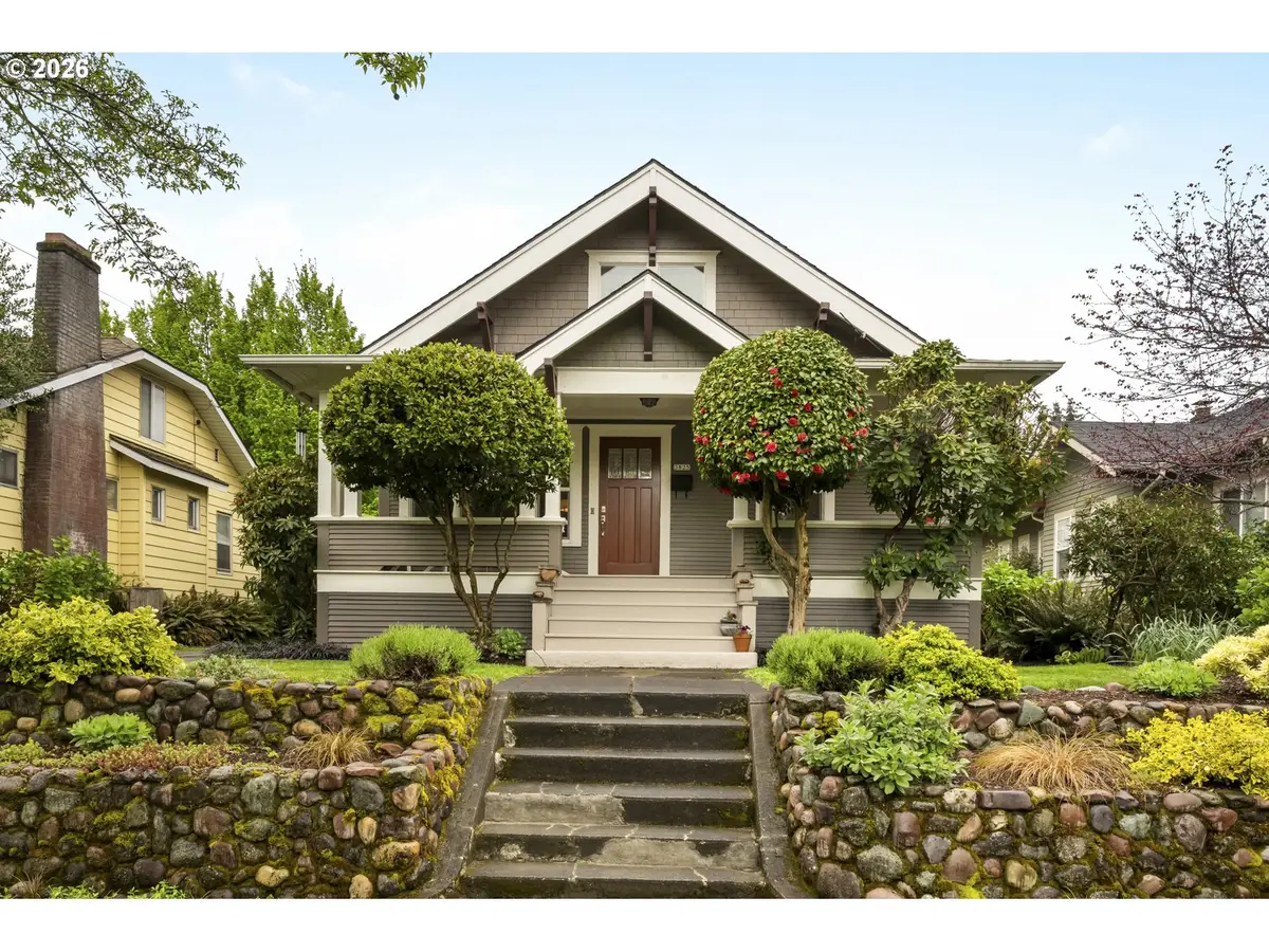 3825 N Longview Ave, Portland, OR 97227 - #1