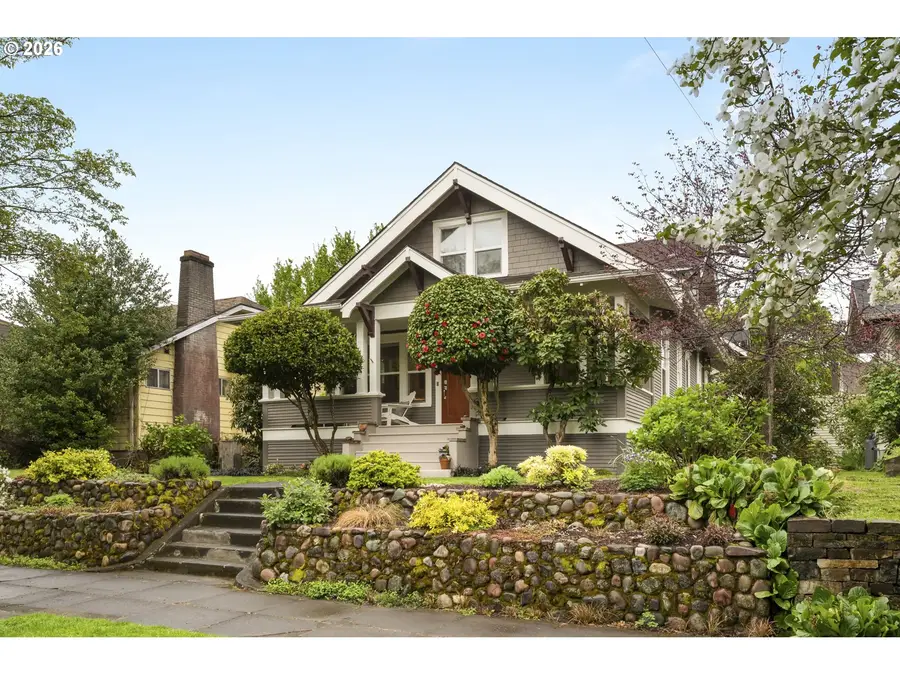 3825 N Longview Ave, Portland, OR 97227 - #2