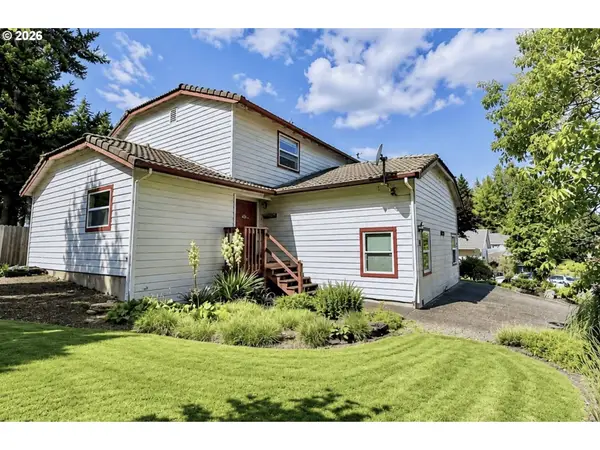 18402 SW Burns Ridge Ct #A, Beaverton, OR 97007