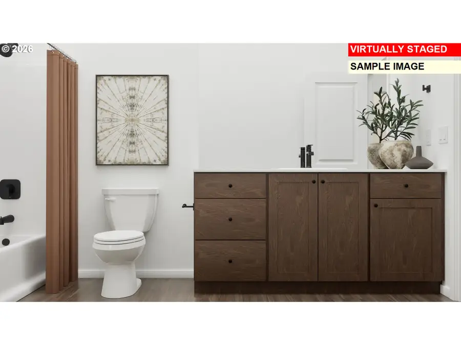 1083 Clemson St, Woodburn, OR 97071 - #3