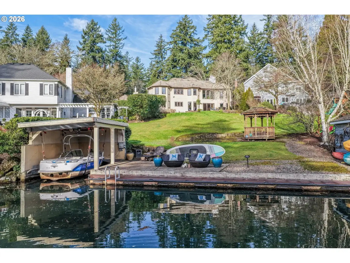 17282 Lake Haven Dr, Lake Oswego, OR 97035 - Image #1