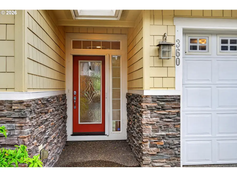 360 N Stonegate Dr, Washougal, WA 98671 - #2