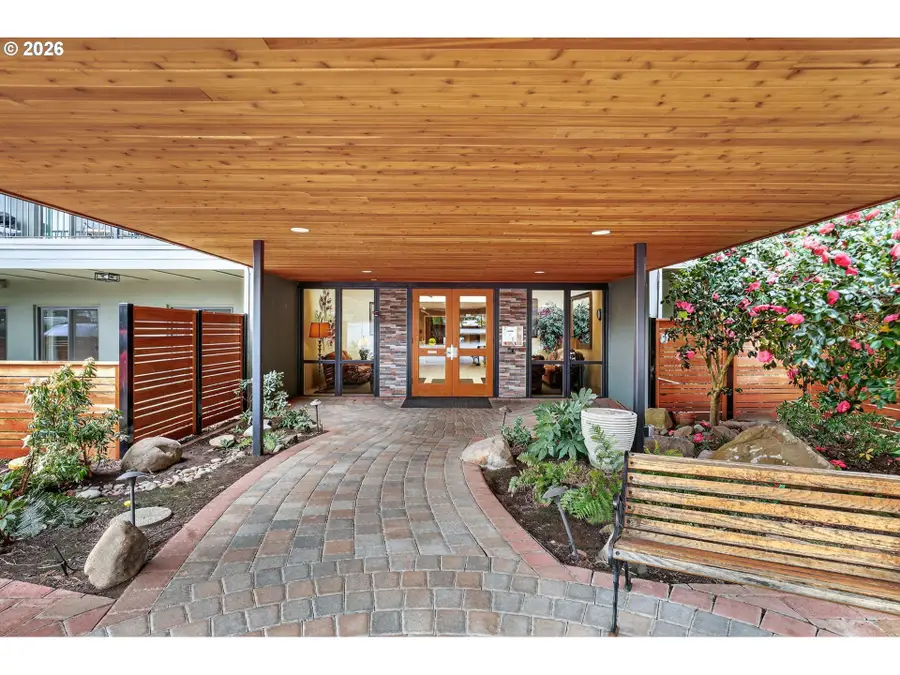 45 Eagle Crest Dr #315, Lake Oswego, OR 97035 - #2