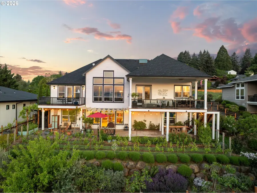 199 SW Alder St, Dundee, OR 97115 - #2