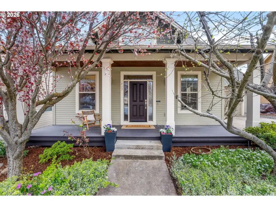 913 Falcon Ct, Hood River, OR 97031 - #2