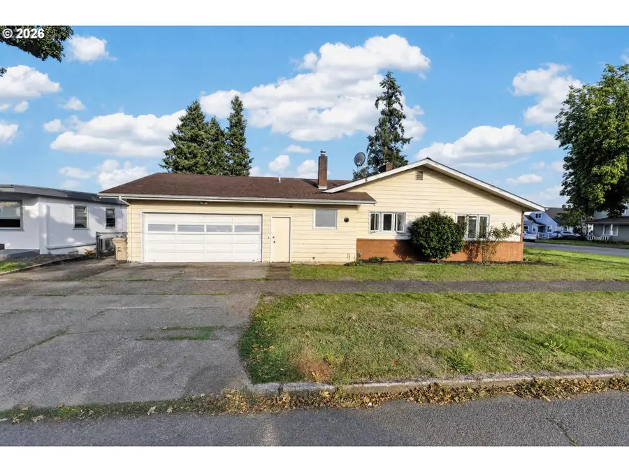 288 SW Mill St, Dallas, OR 97338 - #2