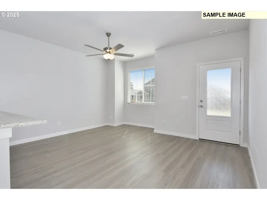 1281 Parkside Ave, Woodburn, OR 97071 - #3