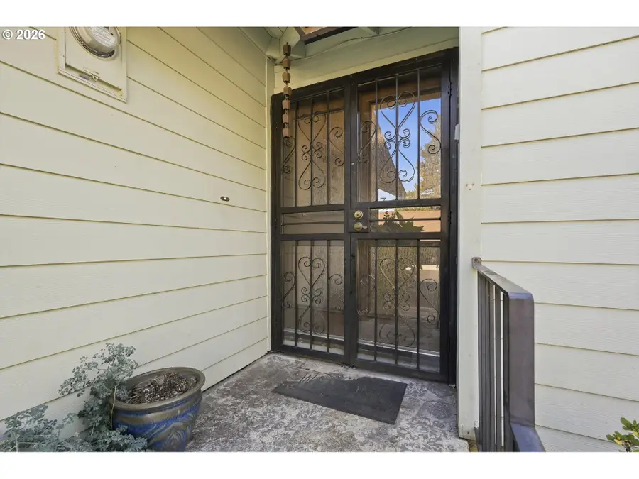 4230 NE 125th Pl, Portland, OR 97230 - #2