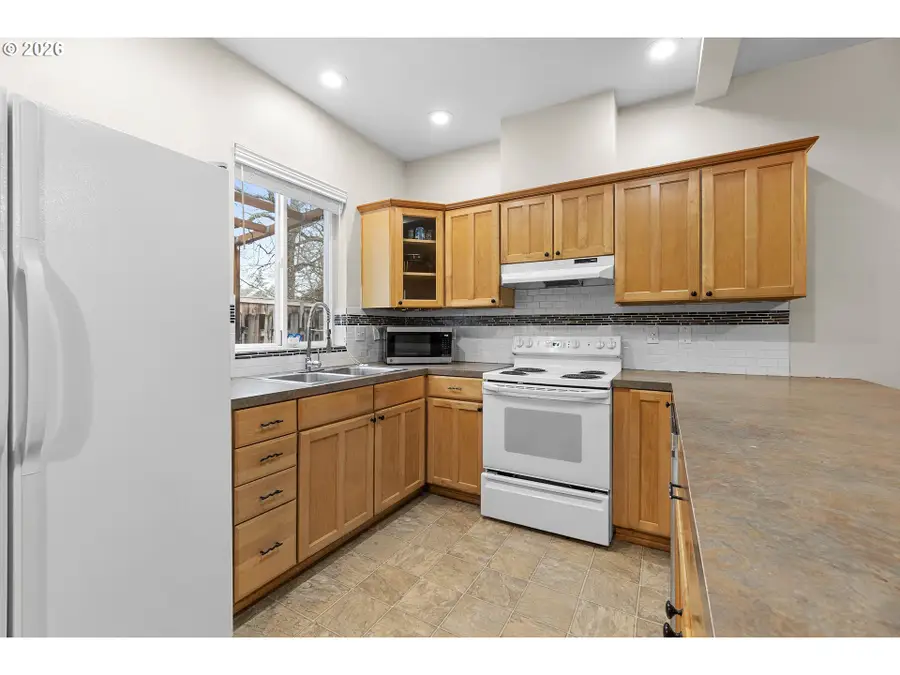 8528 SE Woodstock Blvd, Portland, OR 97266 - #3