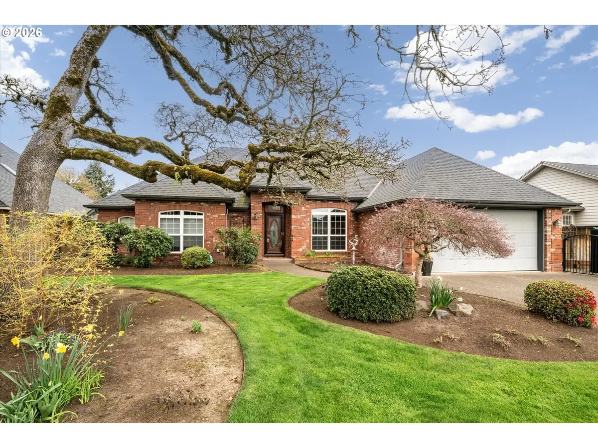 1424 Wimbledon Pl, Springfield, OR 97477 - #1