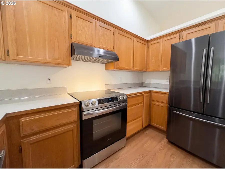 8641 NE Windstone St, Beaverton, OR 97006 - #2