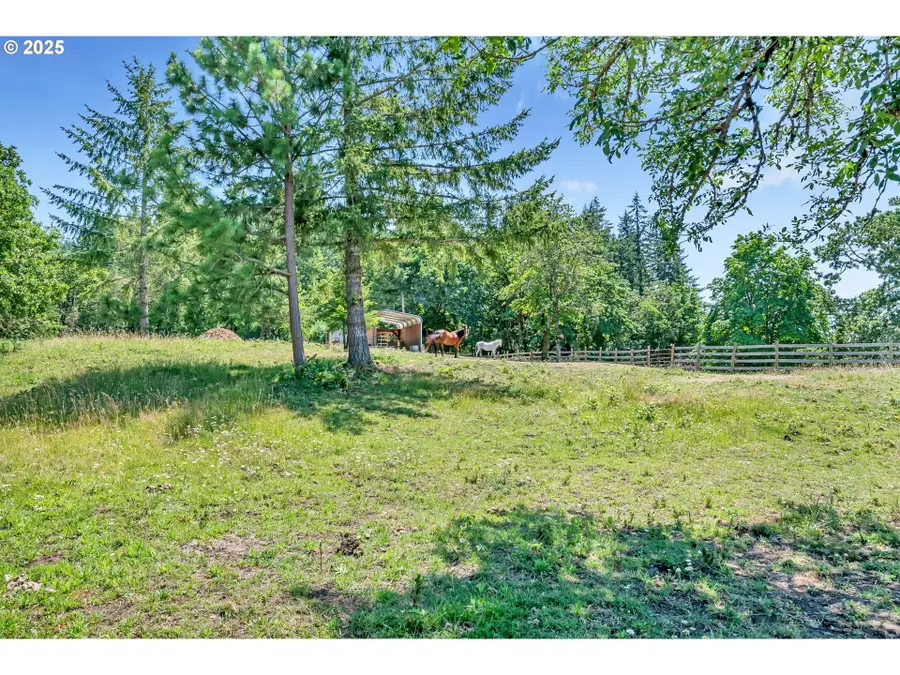 25845 Gap Rd, Brownsville, OR 97327 - #2