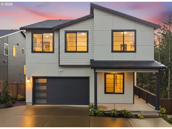 7741 NW Ladybug Pl, Portland, OR 97229