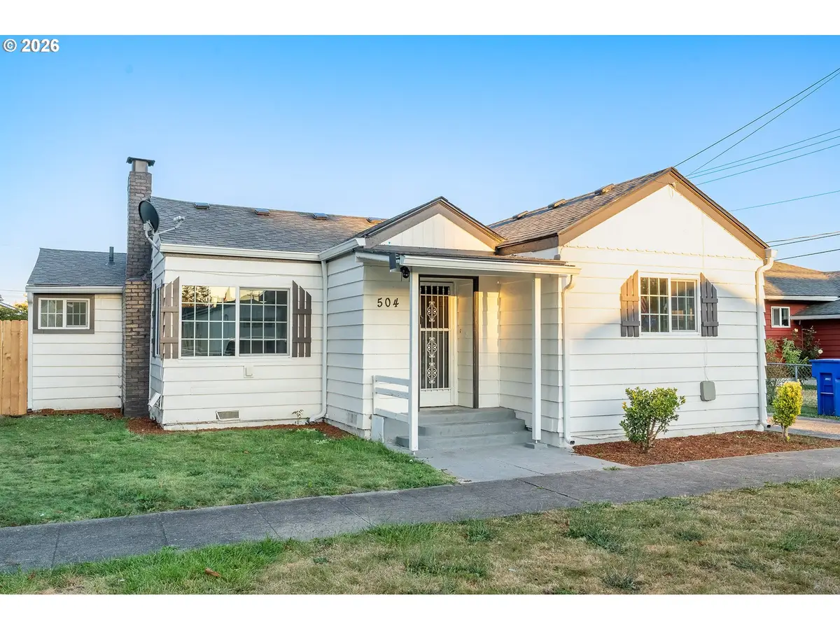 504 S 5th Ave, Kelso, WA 98626 - #1
