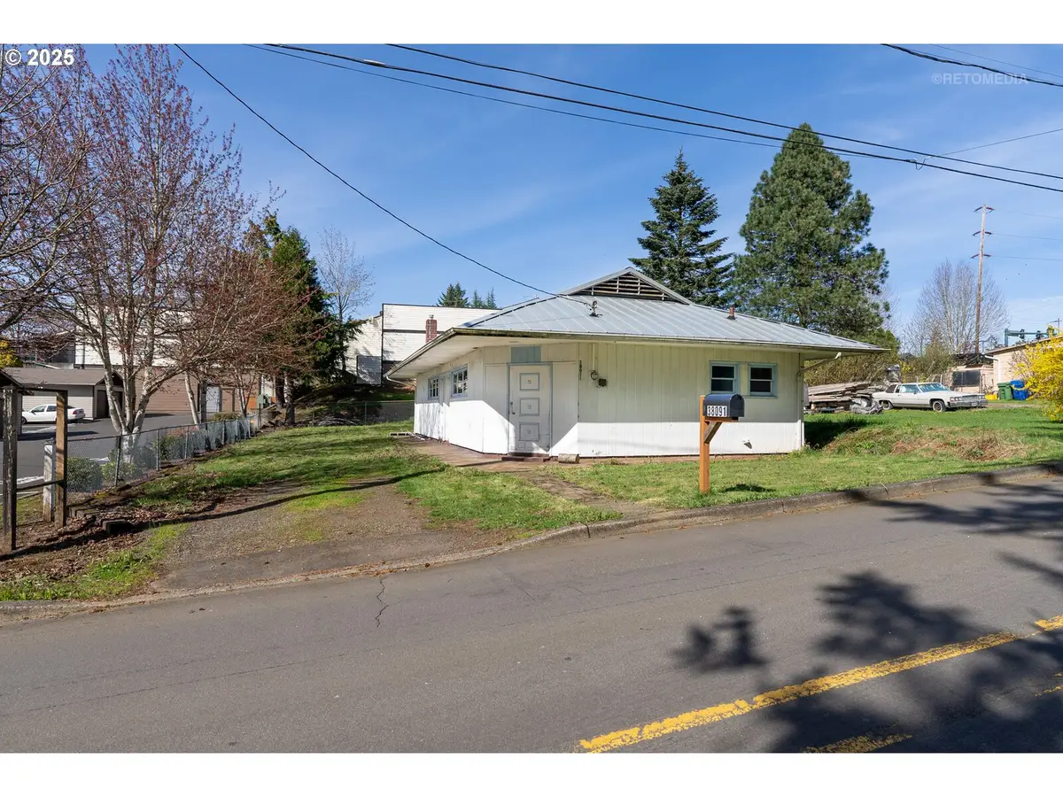 38091 Sunset St, Sandy, OR 97055 - #1